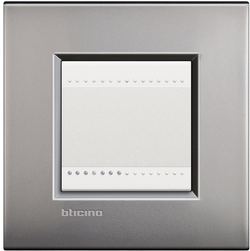 Рамка Livinglight AIR, 2 модуля (Матовый никель) Рамка Livinglight AIR, 2 модуля (Матовый никель)